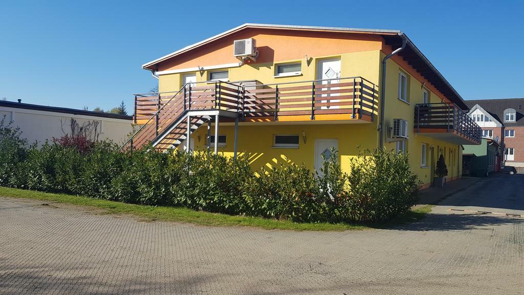 Appartement Vermietung Brunner Rostock Extérieur photo